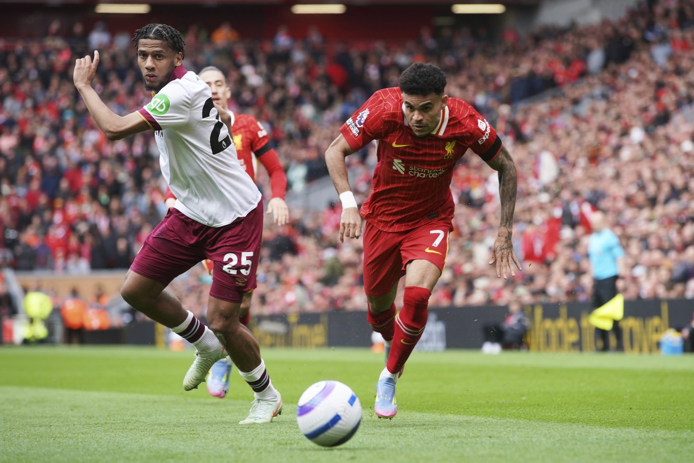 Late Van Dijk goal sees Liverpool move to within six points of the Premier League title | iNFOnews.ca Late Van Dijk goal sees Liverpool move to within six points of the Premier League title | iNFOnews.ca
