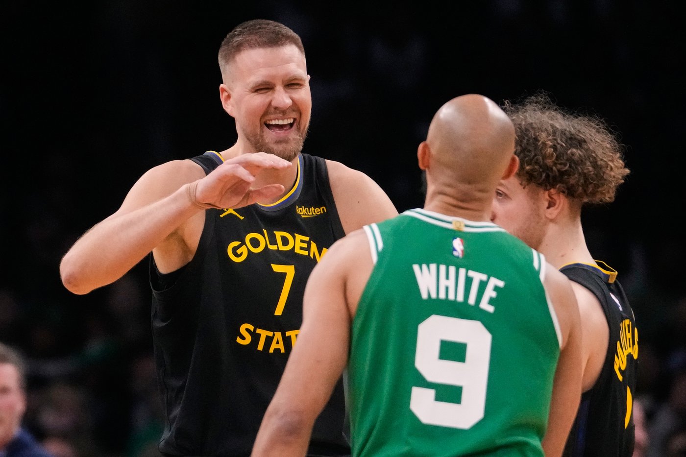 Brown scores 32, Tatum adds double-double as Celtics top Warriors 120-99 | iNFOnews.ca
