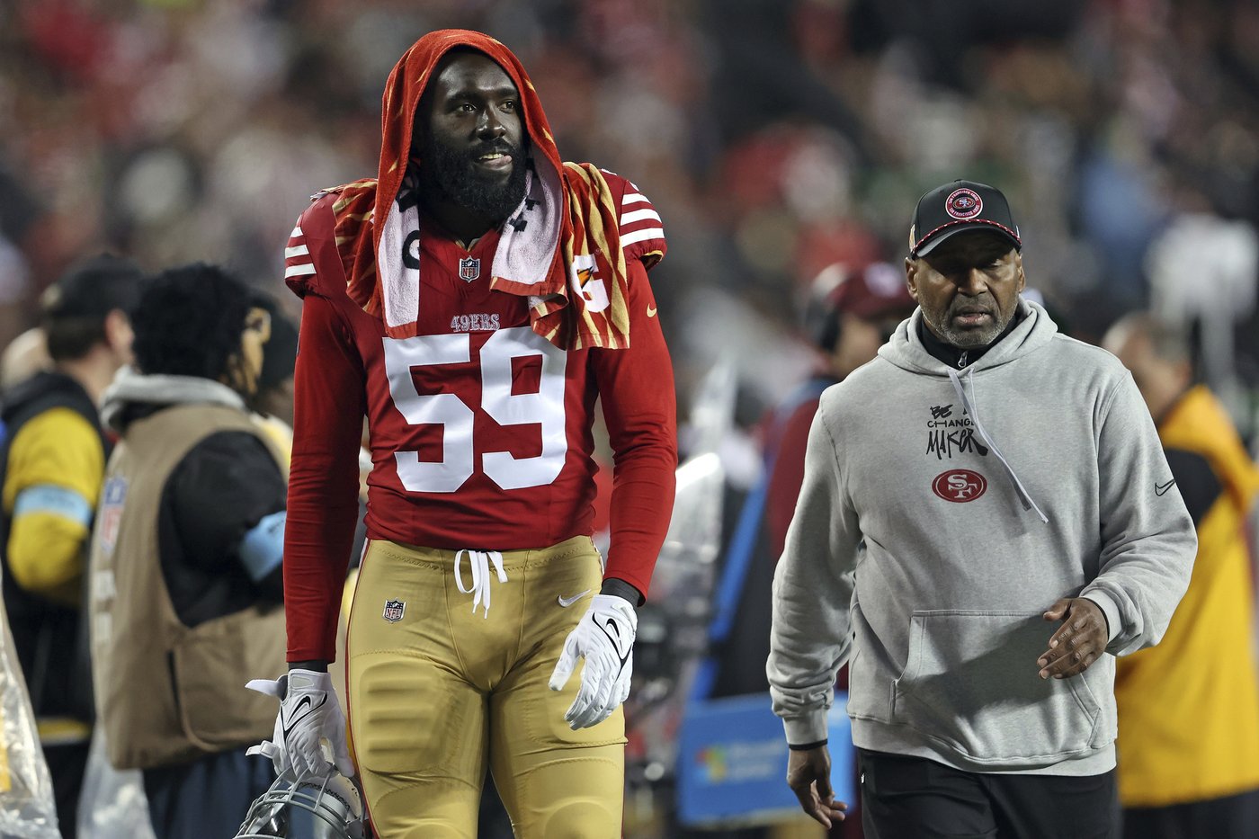 49ers LB De'Vondre Campbell refuses to enter game after losing his starting spot | iNFOnews.ca