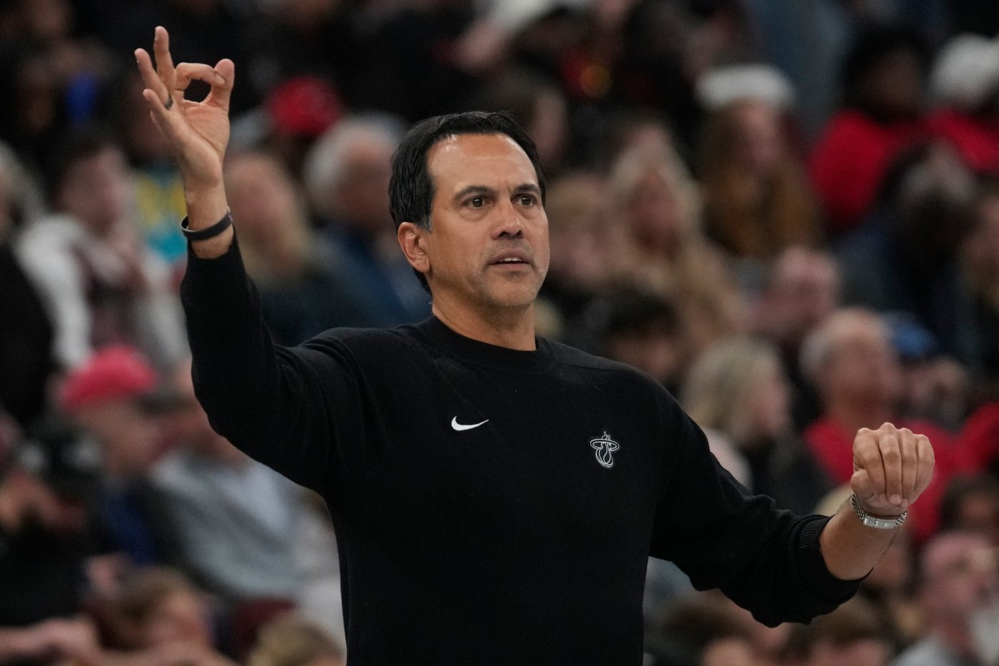 Erik Spoelstra gets 800th win, Tyler Herro scores 29 and Heat edge Bucks in NBA Cup matchup | iNFOnews.ca