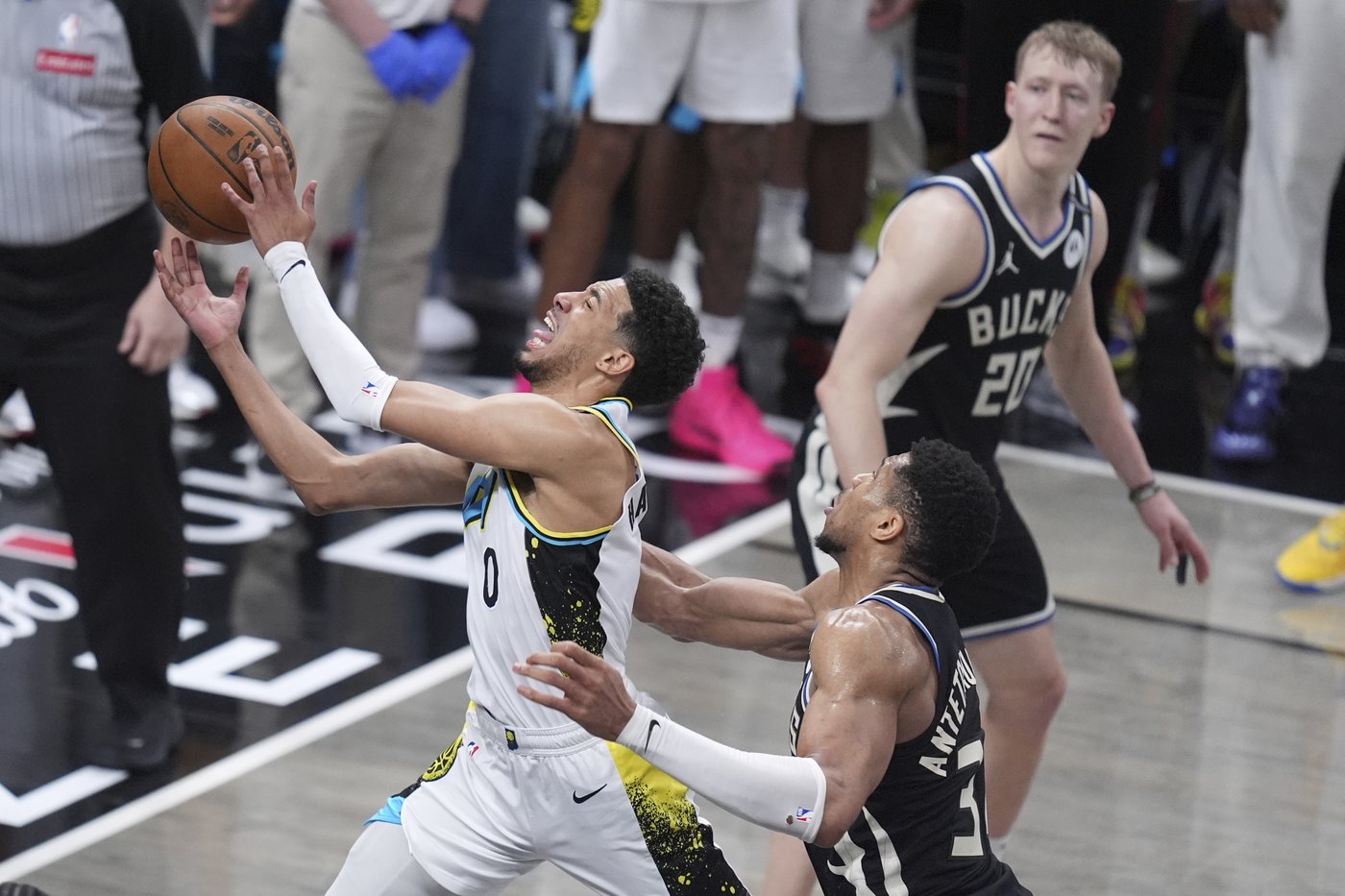 Haliburton and Pacers eliminate Bucks from playoffs, closing OT with 8-0 run to win 119-118 | iNFOnews.ca Haliburton and Pacers eliminate Bucks from playoffs, closing OT with 8-0 run to win 119-118 | iNFOnews.ca
