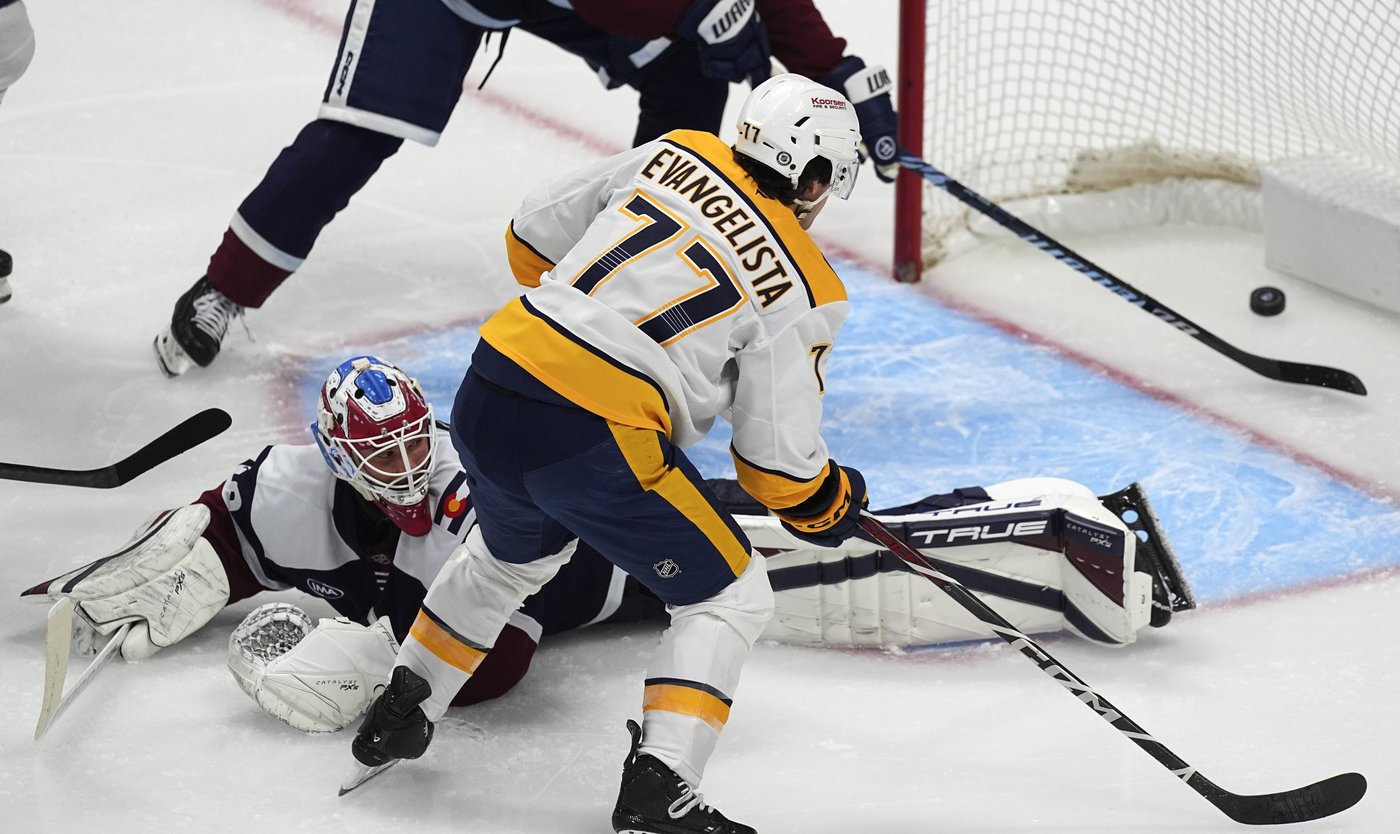 Samuel Girard steals the puck in overtime and scores on a breakaway as Avalanche beat Predators 3-2 | iNFOnews.ca