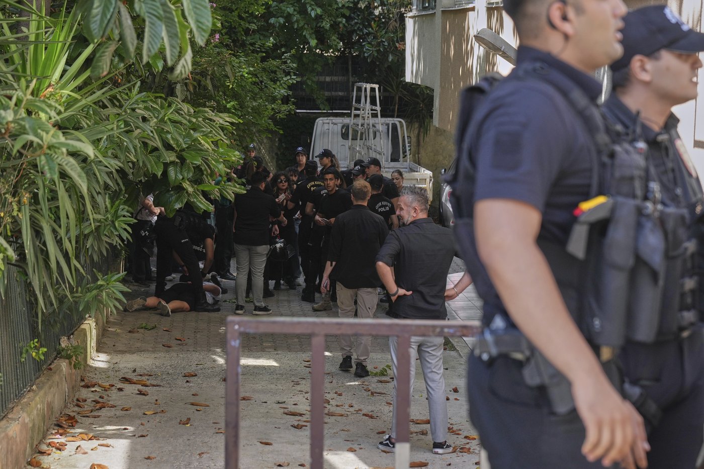Turkish police detain over 50 people in crackdown on Istanbul Pride march | iNFOnews.ca