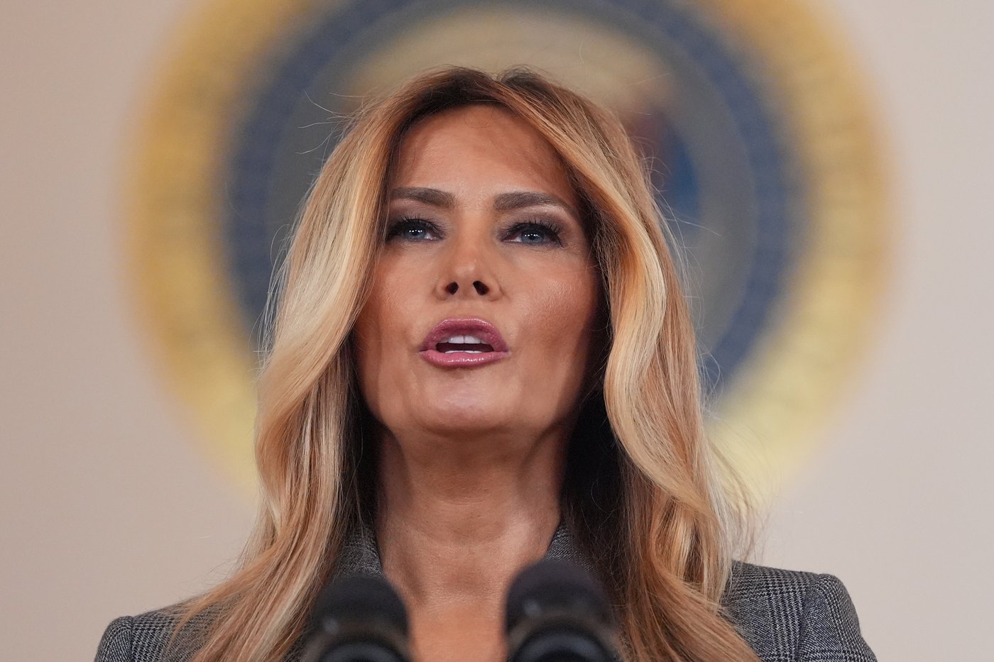 Trumps call for ABC to fire Jimmy Kimmel - again - after morbid joke about first lady | iNFOnews.ca