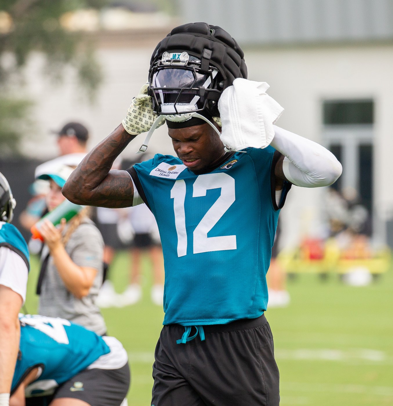 Jags 2-way player Travis Hunter returns stronger and fast after knee injury cuts short rookie year | iNFOnews.ca Jags 2-way player Travis Hunter returns stronger and fast after knee injury cuts short rookie year | iNFOnews.ca