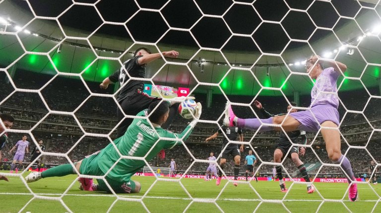 Mexico goalkeeper Raúl Rangel seizes the World Cup spotlight with two shutouts in two matches | iNFOnews.ca