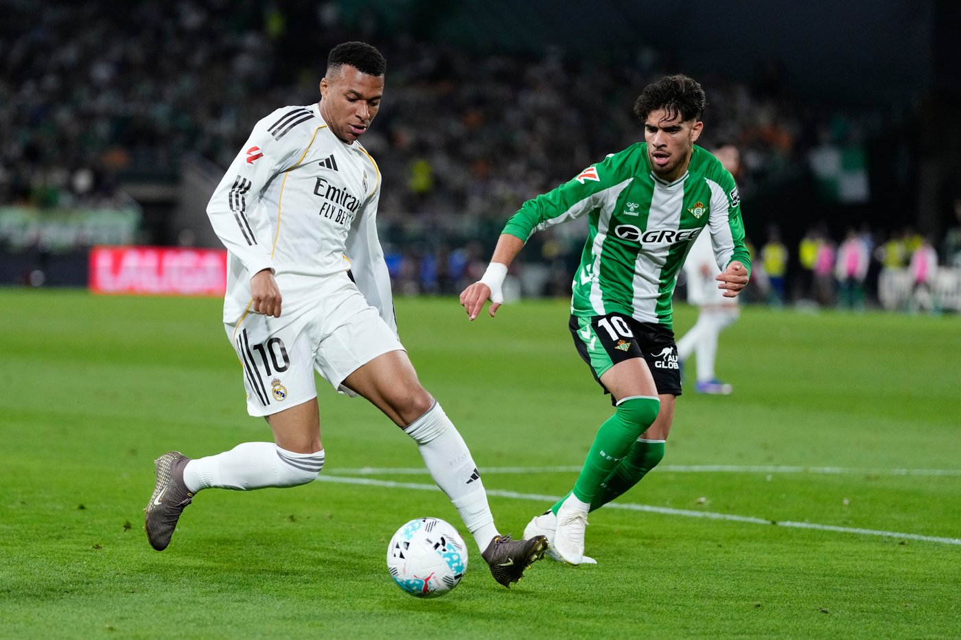 Mbappé diagnosed with hamstring injury 2 weeks ahead of Spanish league clasico against Barcelona | iNFOnews.ca Mbappé diagnosed with hamstring injury 2 weeks ahead of Spanish league clasico against Barcelona | iNFOnews.ca