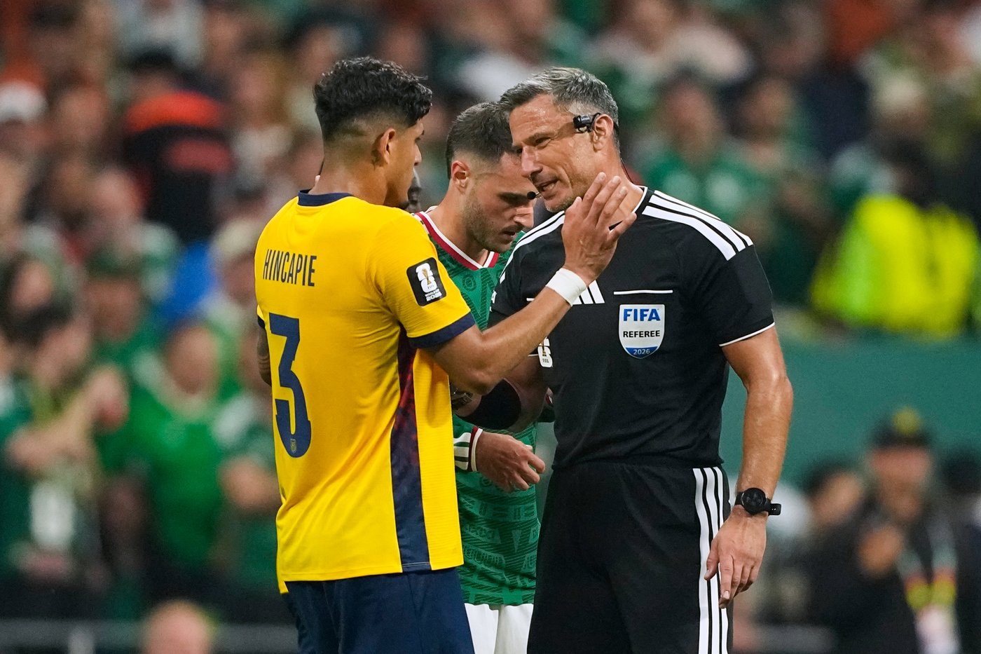 Ecuador's Hincapié becomes the second player sent off for covering his mouth at the World Cup | iNFOnews.ca
