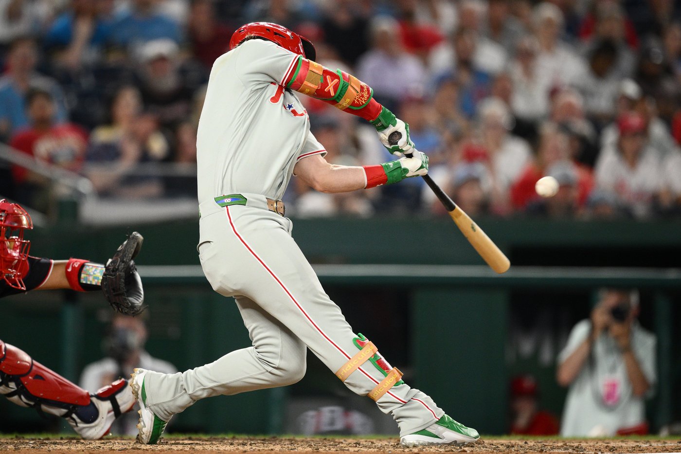 Harper and Hill homers in the 9th help rally Phillies to a 10-5 victory over the Nationals | iNFOnews.ca Harper and Hill homers in the 9th help rally Phillies to a 10-5 victory over the Nationals | iNFOnews.ca