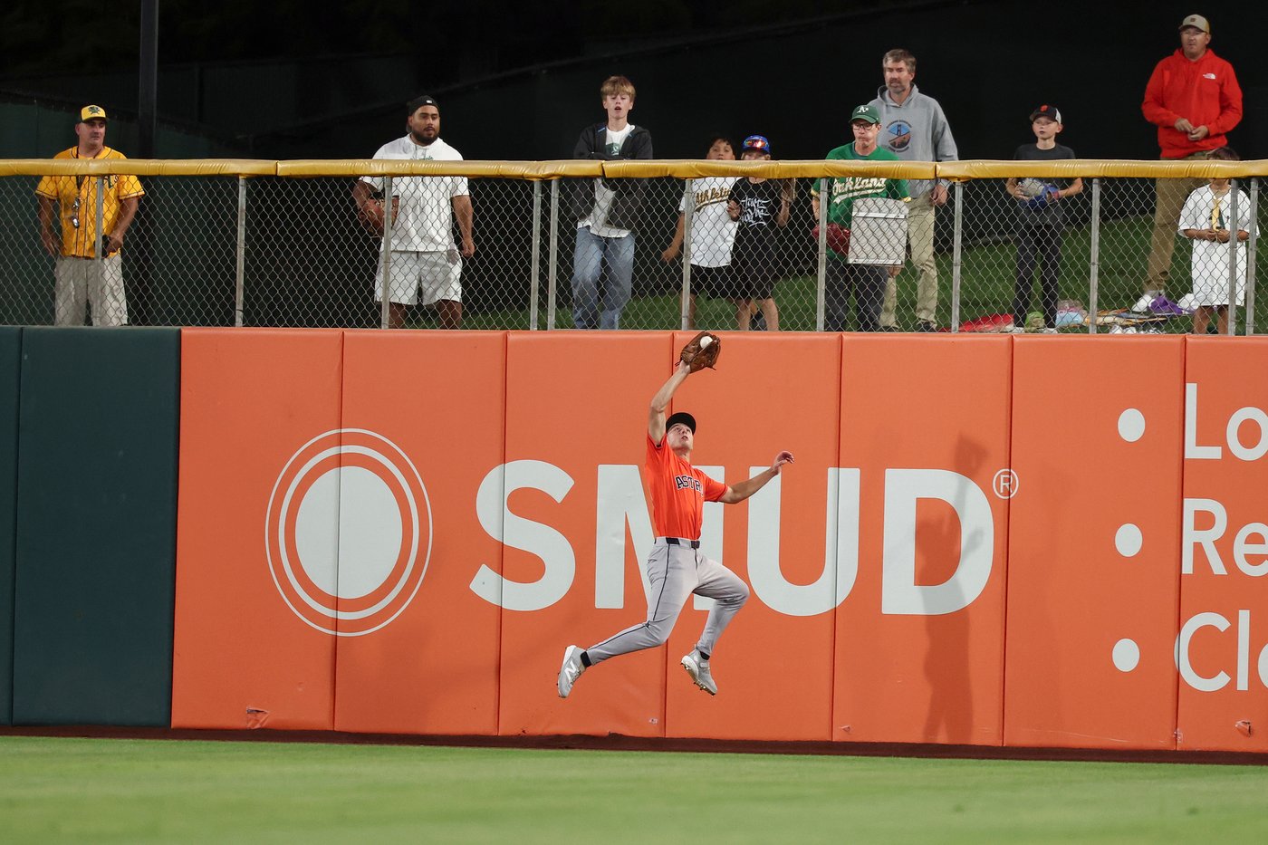 Bolte and Stefanic each hit 2 RBIs in sixth to lift Athletics past Astros 6-5 | iNFOnews.ca Bolte and Stefanic each hit 2 RBIs in sixth to lift Athletics past Astros 6-5 | iNFOnews.ca