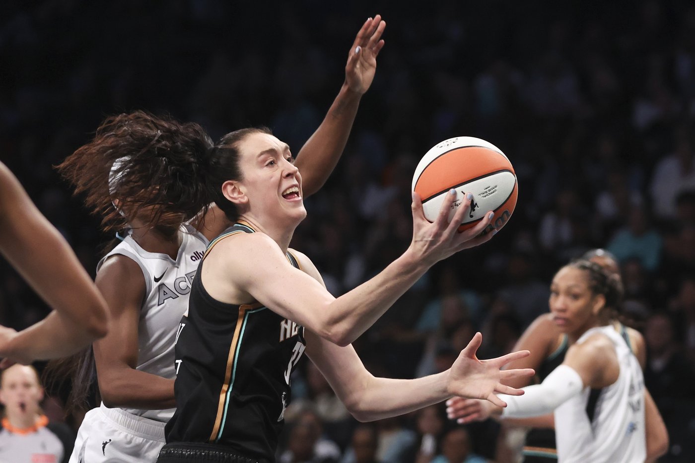 Liberty raise championship banner, beat Aces 92-78 | iNFOnews.ca