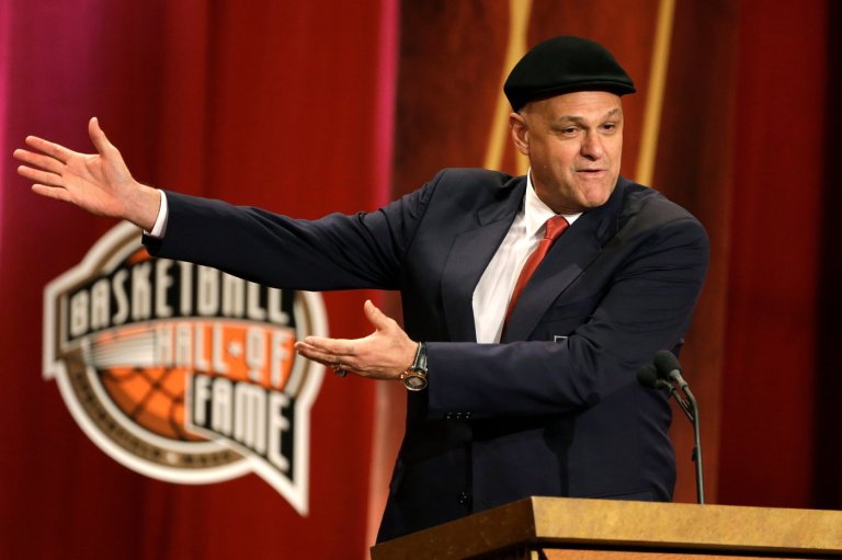 Oscar Schmidt, the Basketball Hall of Famer from Brazil, dies at 68 | iNFOnews.ca