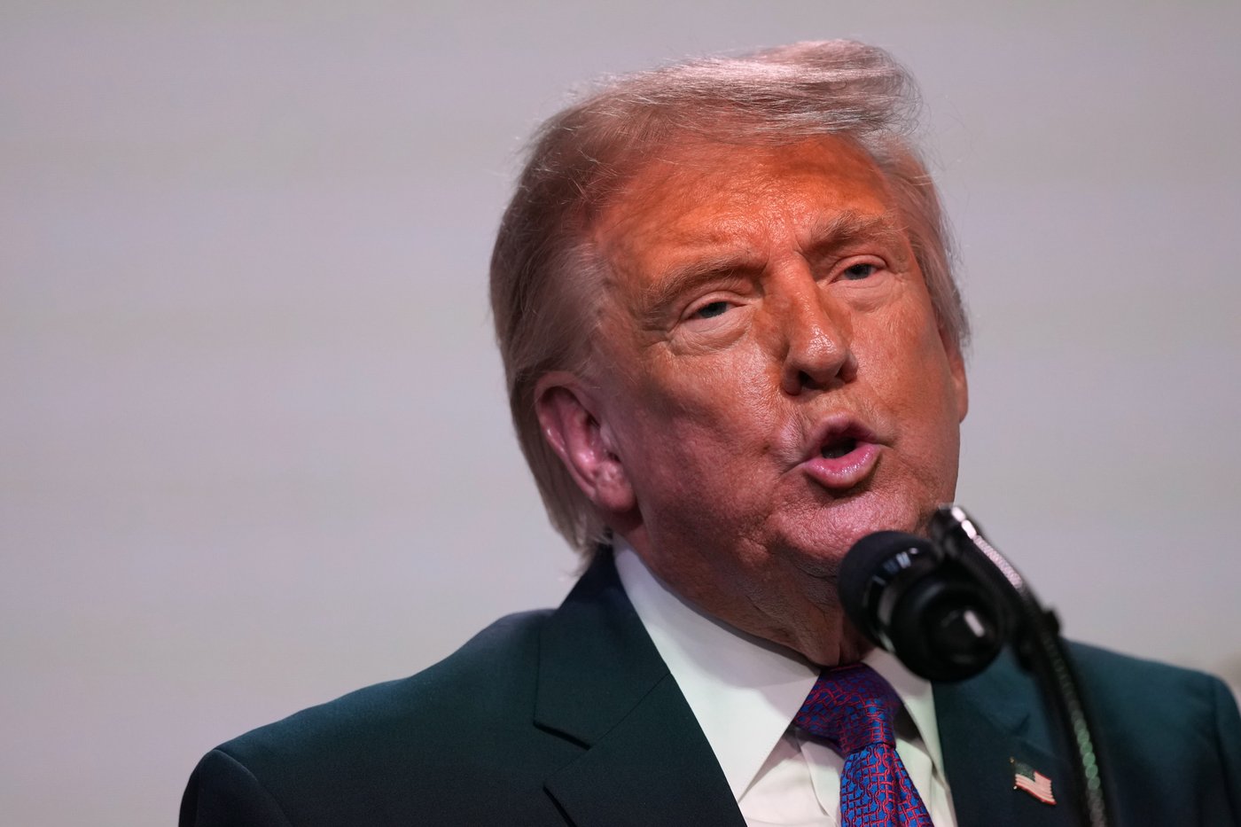FACT FOCUS: Trump falsely accuses Maryland of sending 'illegal' mail-in ballots to voters | iNFOnews.ca FACT FOCUS: Trump falsely accuses Maryland of sending 'illegal' mail-in ballots to voters | iNFOnews.ca