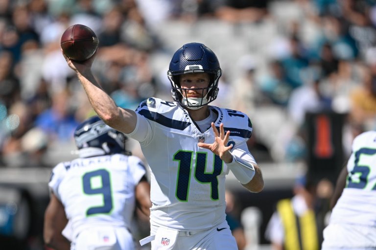 Seahawks look to boost home record on Monday night against the Texans | iNFOnews.ca