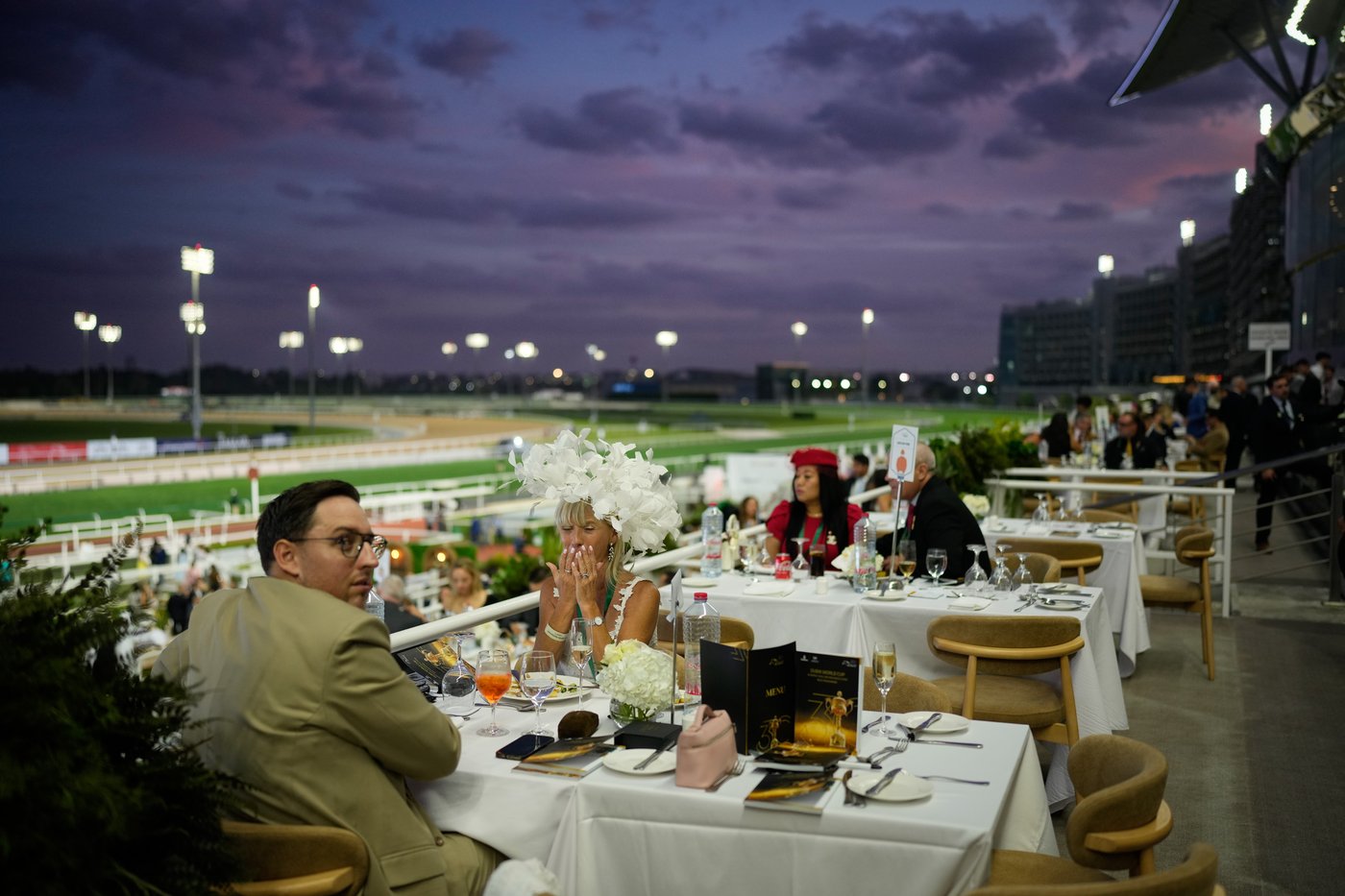 Photos show glamour at the Dubai World Cup horse race but thinner crowds due to Iran war | iNFOnews.ca