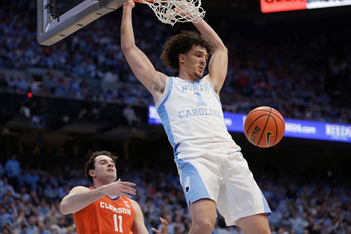 Bogavac's late scoring powers No. 17 North Carolina to a 67-63 win over Clemson | iNFOnews.ca Bogavac's late scoring powers No. 17 North Carolina to a 67-63 win over Clemson | iNFOnews.ca