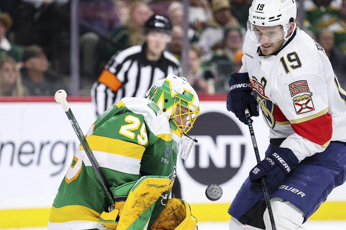 Matthew Tkachuk's 2 goals lead Panthers past Wild 6-1 | iNFOnews.ca