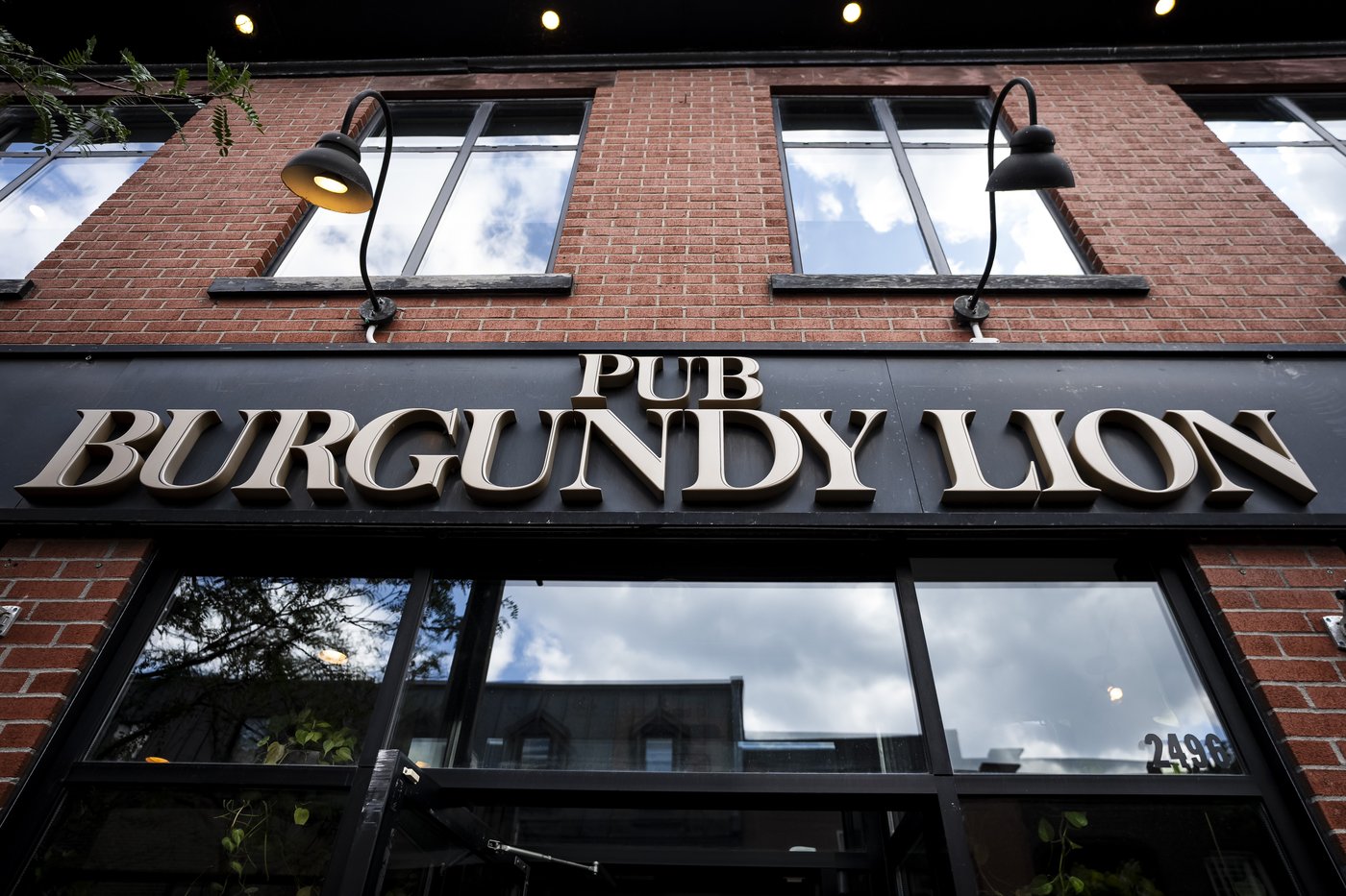 Quebec language watchdog backtracks on pub sign it deemed too English | iNFOnews.ca Quebec language watchdog backtracks on pub sign it deemed too English | iNFOnews.ca