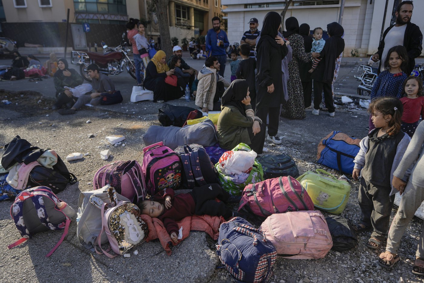 Hundreds of fleeing families sleep on beaches and streets after Israel's strikes shake Beirut | iNFOnews.ca