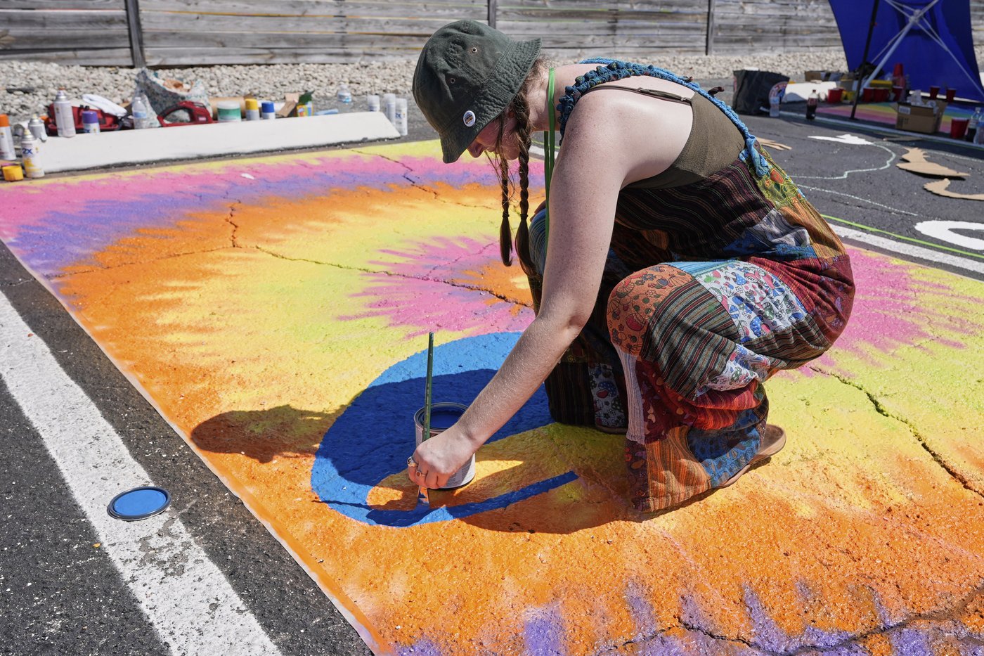 Parking spots used as colorful protest against Florida crackdown on rainbow crosswalks | iNFOnews.ca