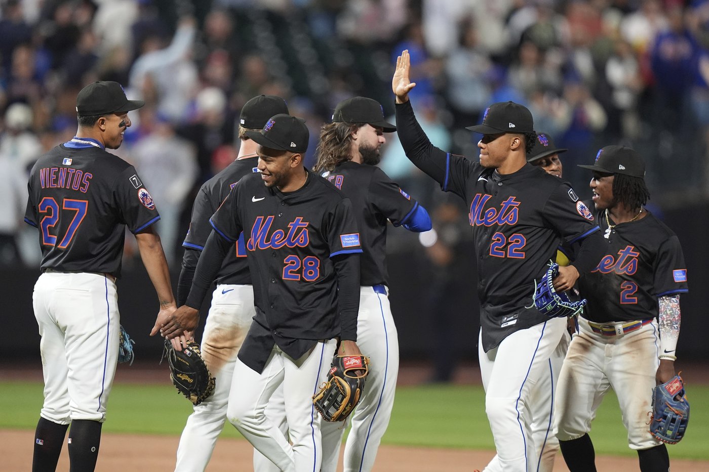 Vientos returns to Mets' lineup after missing 2 games with groin discomfort | iNFOnews.ca
