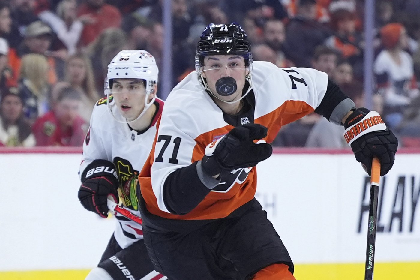 Michkov scores in overtime, Flyers rally to beat Blackhawks 3-2 | iNFOnews.ca