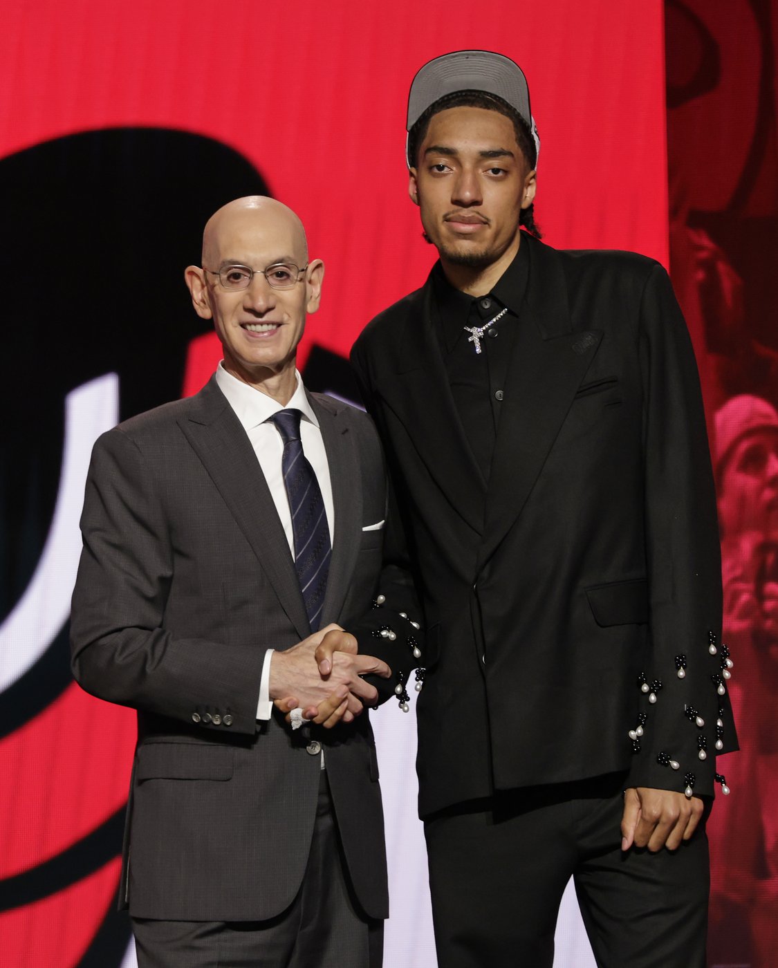 Bulls take 18-year-old Essengue at No. 12. Their Central rivals select older players in 2nd round | iNFOnews.ca Bulls take 18-year-old Essengue at No. 12. Their Central rivals select older players in 2nd round | iNFOnews.ca
