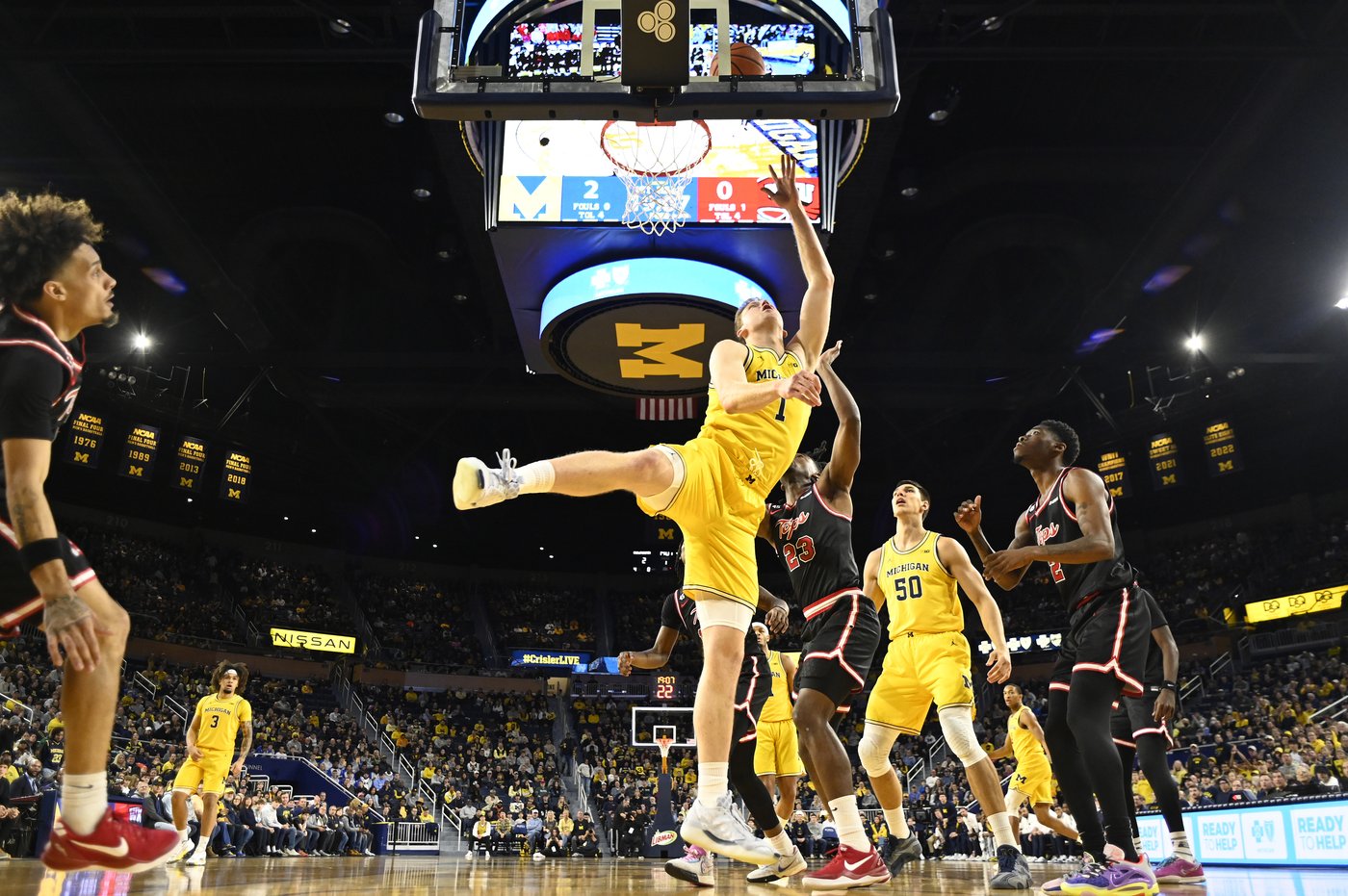 Michigan rolls to 112-64 victory over Western Kentucky | iNFOnews.ca