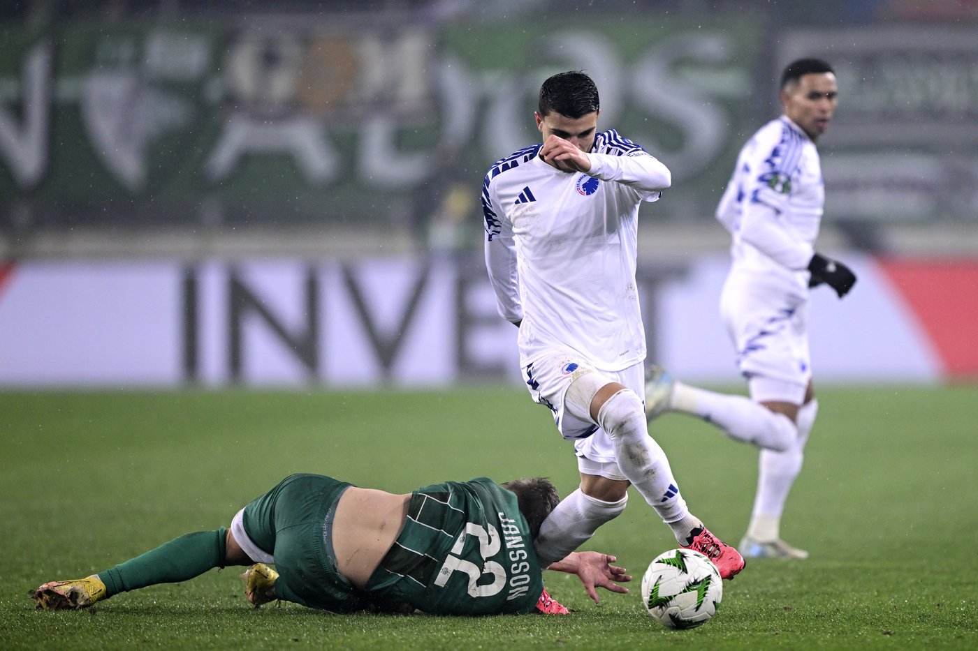 Guiu hat trick helps Chelsea rout Rovers 5-1 to extend Conference League dominance | iNFOnews.ca