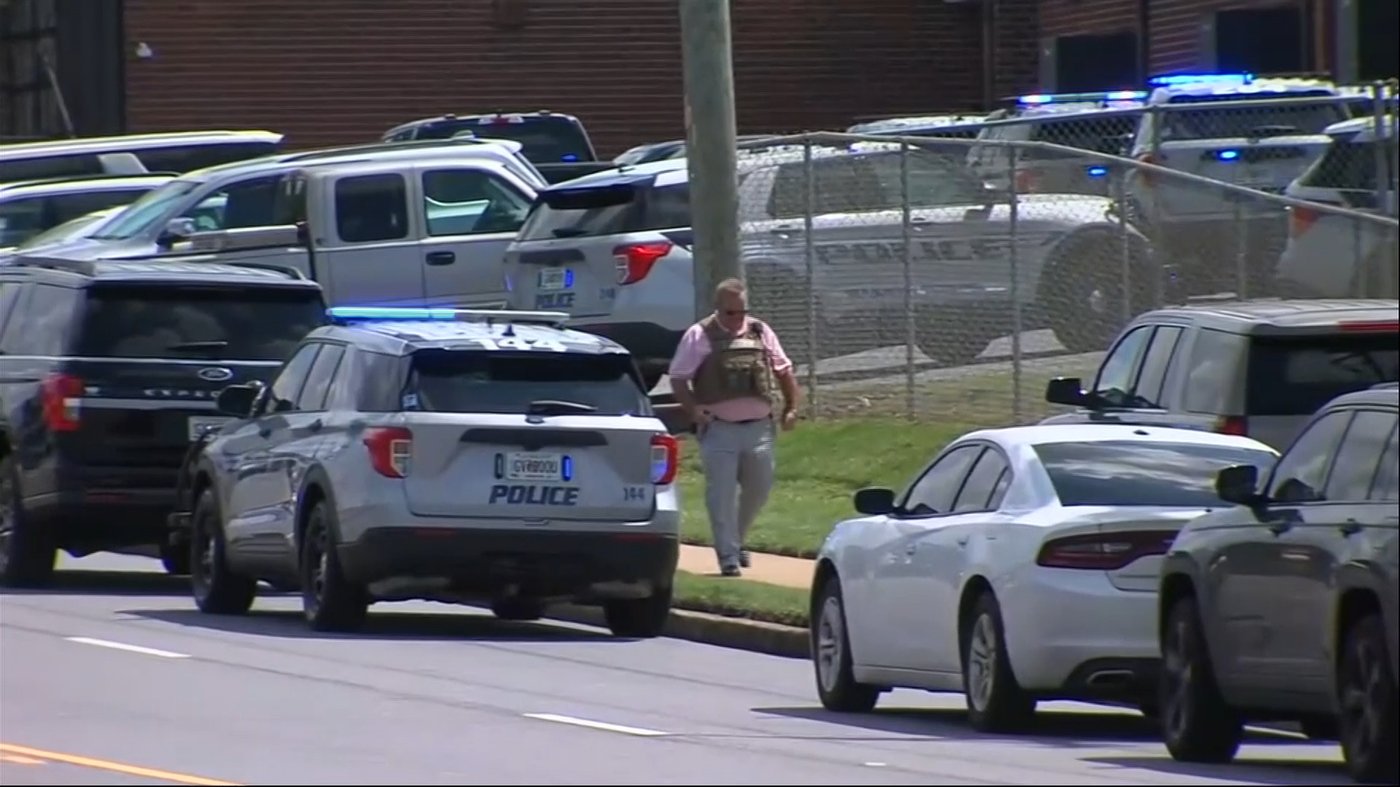 Student wounded and young suspect is in custody after shooting at Georgia high school, police say | iNFOnews.ca