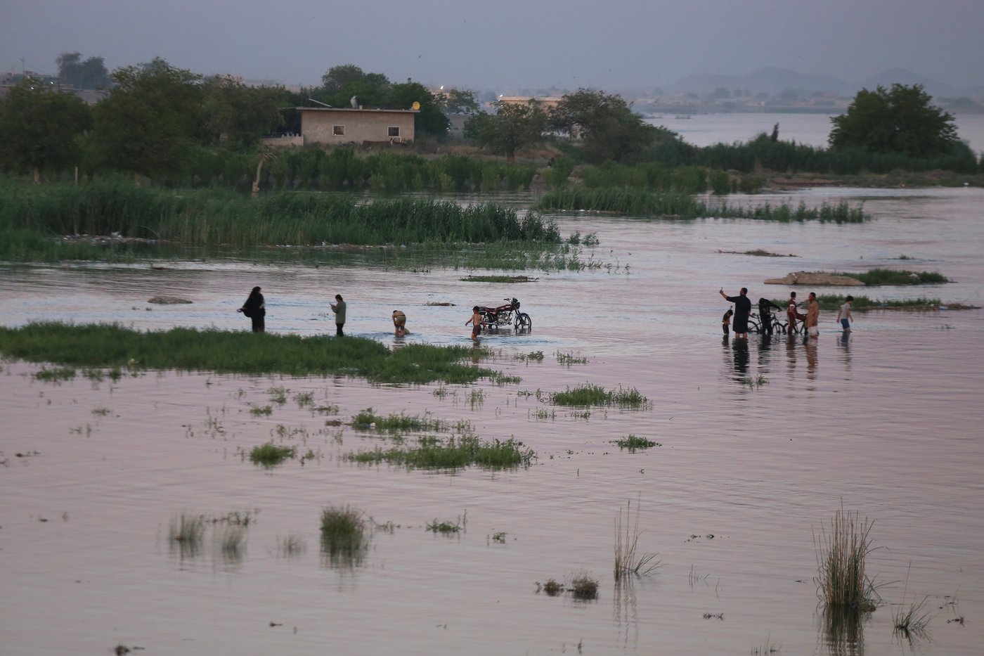 Flooding from Euphrates River damages homes and prompts evacuations in Syria | iNFOnews.ca