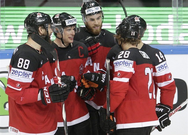 Canada tops host Czech Republic 6-3 at the world hockey championship | iNFOnews.ca CP32959180