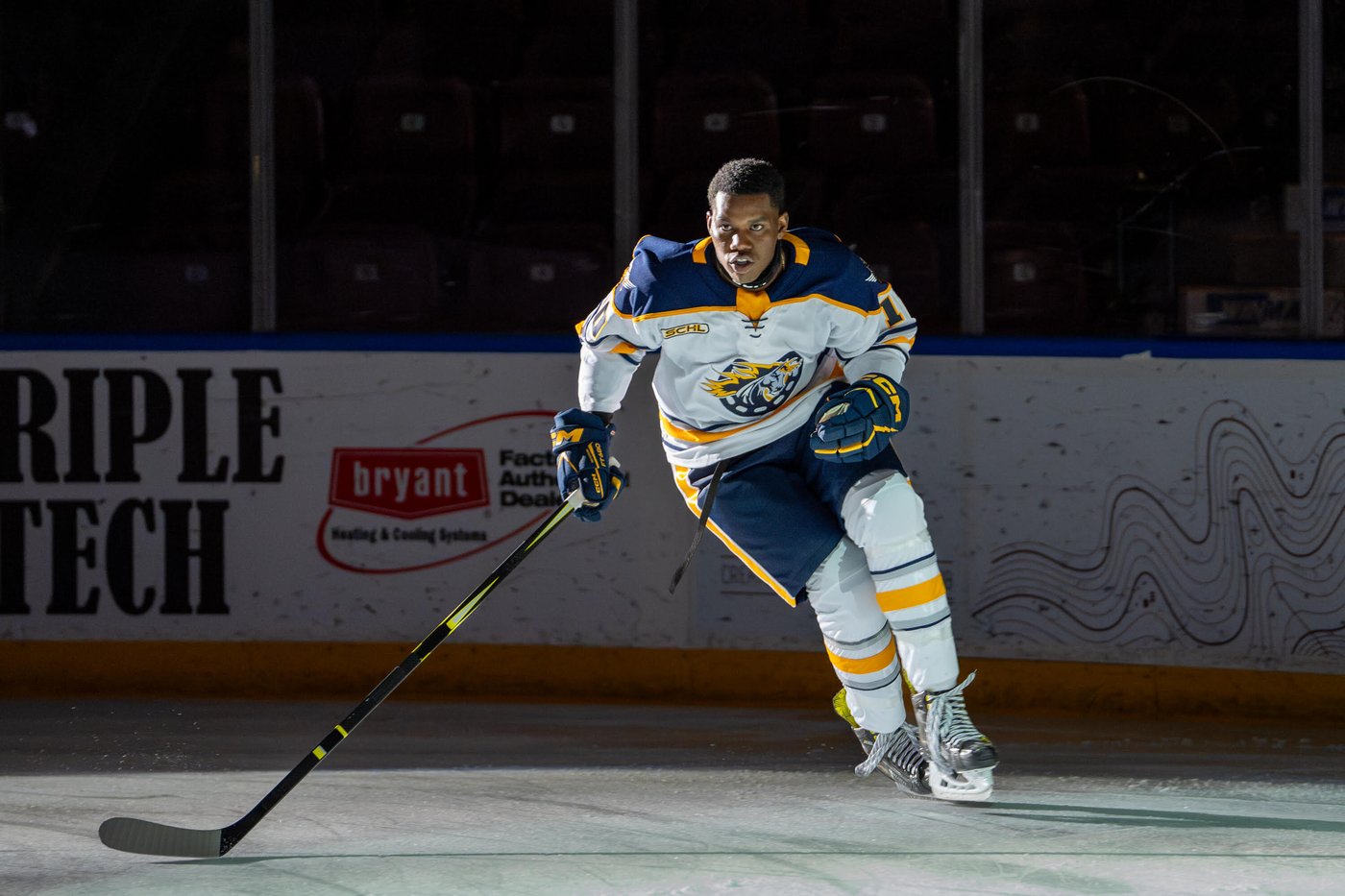 Canadian remake of '80s classic 'Youngblood' aims to rewrite hockey's dated playbook | iNFOnews.ca