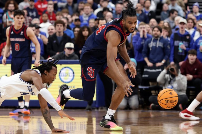 Zuby Ejiofor of St. John's wins Big East Defensive Player of the Year. Villanova duo also honored | iNFOnews.ca