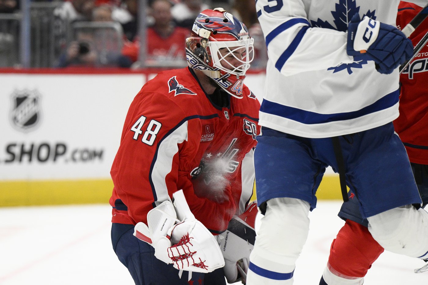 Tavares scores in OT as Maple Leafs rally to clip Capitals 4-3 | iNFOnews.ca