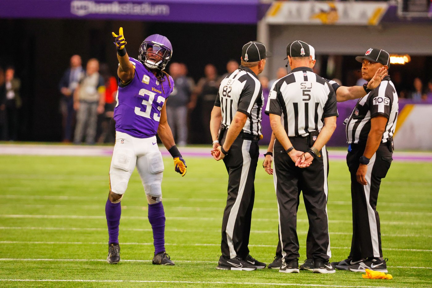 NFL Week 10: Sloppy play, penalties, and drops reign | iNFOnews.ca NFL Week 10: Sloppy play, penalties, and drops reign | iNFOnews.ca