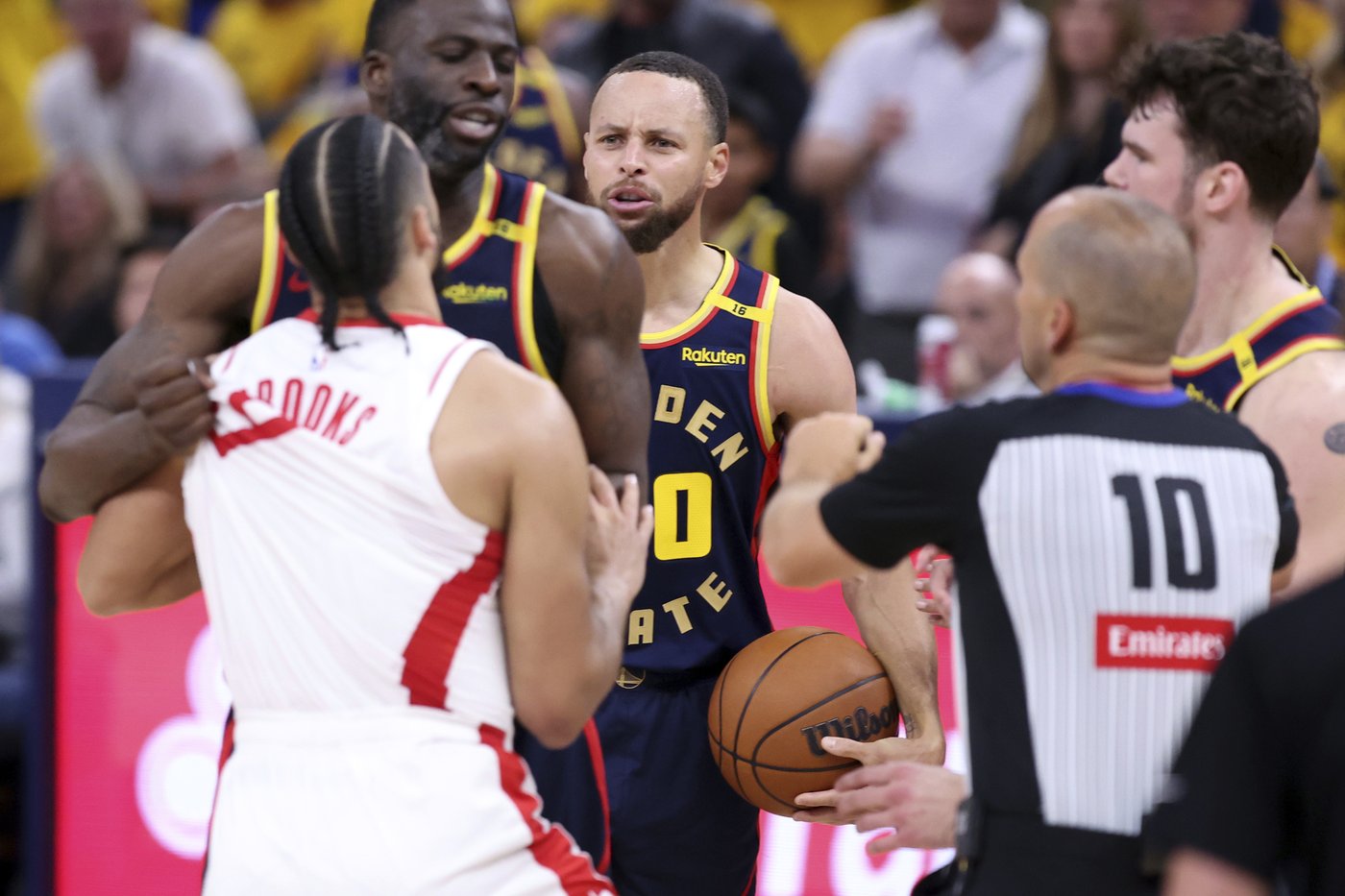Jimmy Butler returns from injury absence to lead Warriors past Rockets 109-106 for 3-1 series lead | iNFOnews.ca