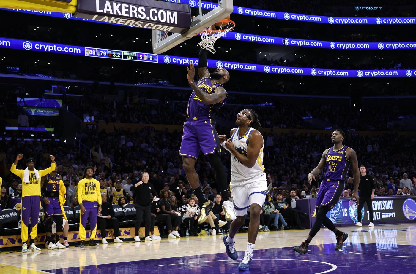LeBron James will sit out the Lakers' game against Indiana to rest his sore left ankle | iNFOnews.ca LeBron James will sit out the Lakers' game against Indiana to rest his sore left ankle | iNFOnews.ca