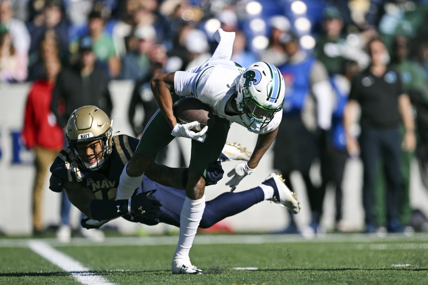 No. 25 Tulane routs Navy 35-0 to clinch a spot in the AAC championship game | iNFOnews.ca No. 25 Tulane routs Navy 35-0 to clinch a spot in the AAC championship game | iNFOnews.ca