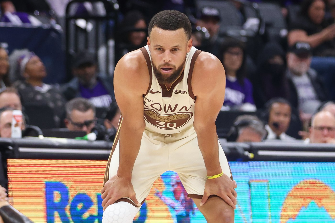 Devin Carter scores 29 points to lead the Kings to a 124-118 win over the Warriors | iNFOnews.ca Devin Carter scores 29 points to lead the Kings to a 124-118 win over the Warriors | iNFOnews.ca