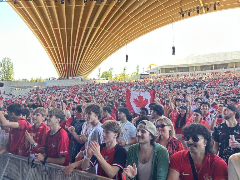 World Cup fans bring energy to Vancouver amphitheatre | iNFOnews.ca