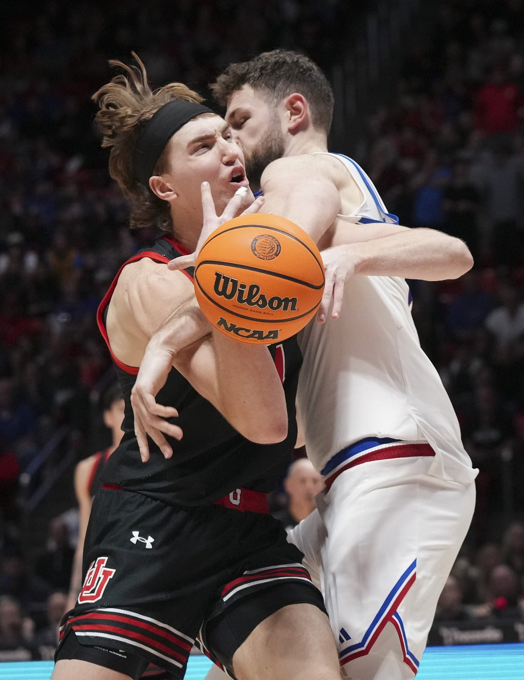 Madsen scores 24 and becomes Utah's career 3-point leader in 74-67 win over No. 17 Kansas | iNFOnews.ca