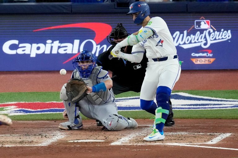 Blue Jays extend qualifying offer to star infielder Bo Bichette | iNFOnews.ca