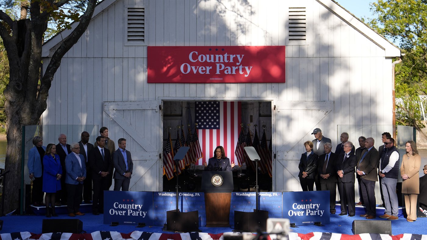 PHOTO COLLECTION: Election 2024 Campaign for President, October 16 | iNFOnews.ca