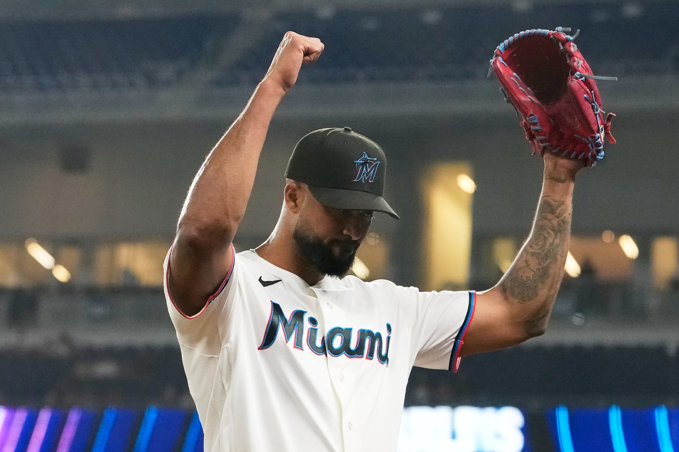 Alcantara sets Marlins' career strikeouts record in 6-4 win over Rangers | iNFOnews.ca