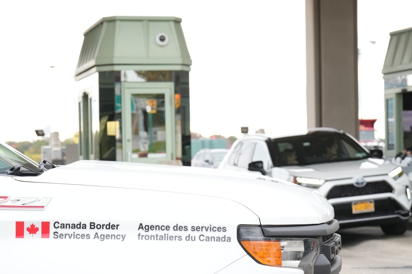 Migrants rights groups call on government to withdraw border security bill | iNFOnews.ca