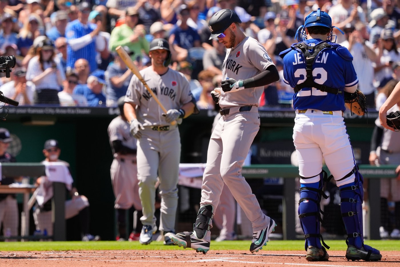 Anthony Volpe's two-run single in the ninth lifts the Yankees to a 4-3 win over the Royals | iNFOnews.ca Anthony Volpe's two-run single in the ninth lifts the Yankees to a 4-3 win over the Royals | iNFOnews.ca