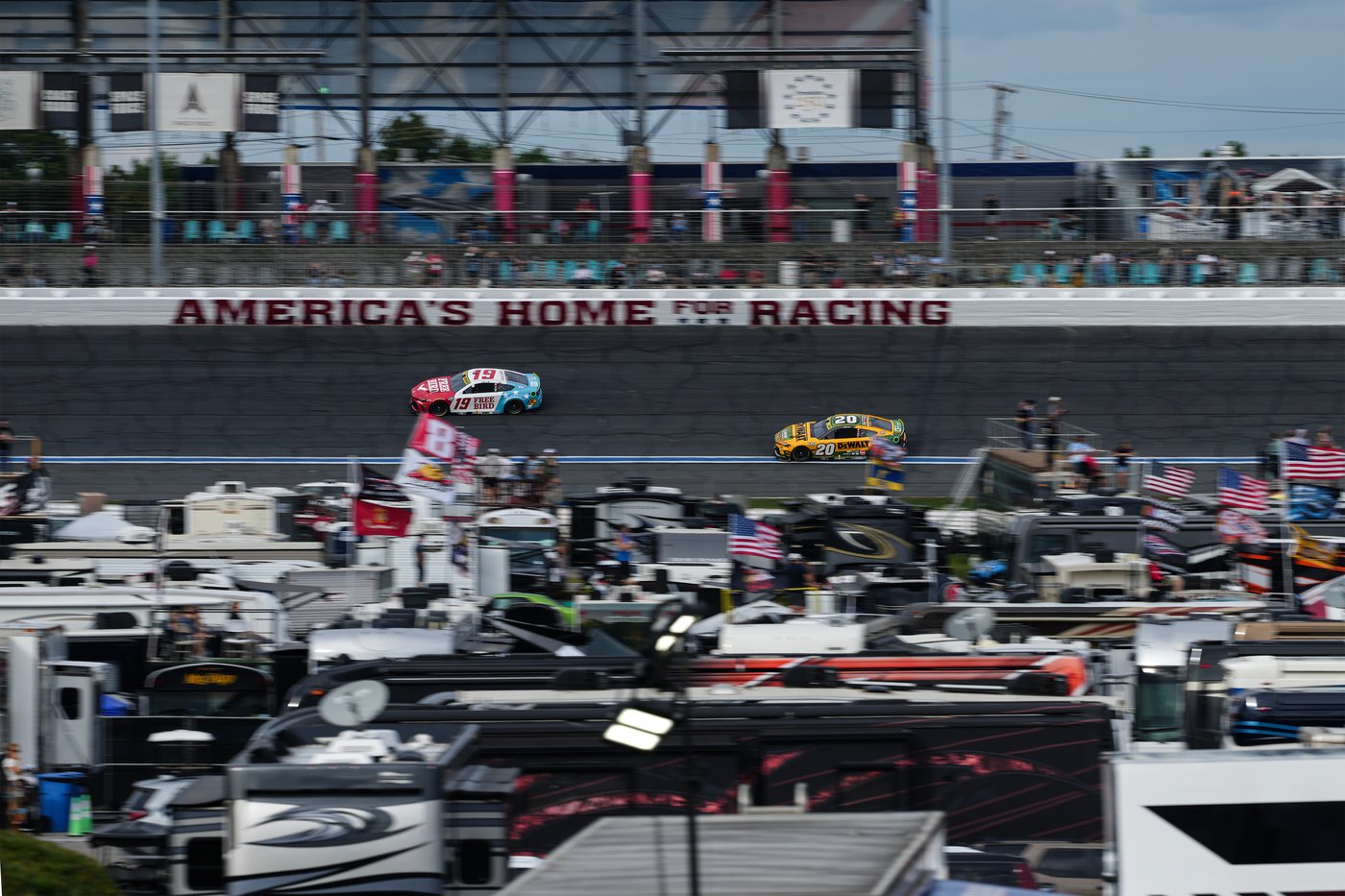 Chase Briscoe holds off teammate Christopher Bell in Charlotte to win 2nd straight playoff race | iNFOnews.ca Chase Briscoe holds off teammate Christopher Bell in Charlotte to win 2nd straight playoff race | iNFOnews.ca