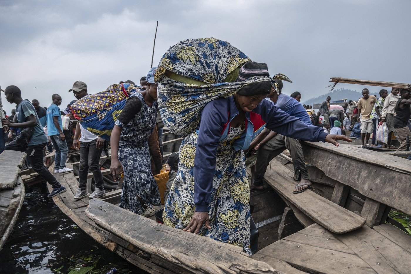 A rebel group is advancing on eastern Congo's largest city and over 100,000 people have fled | iNFOnews.ca