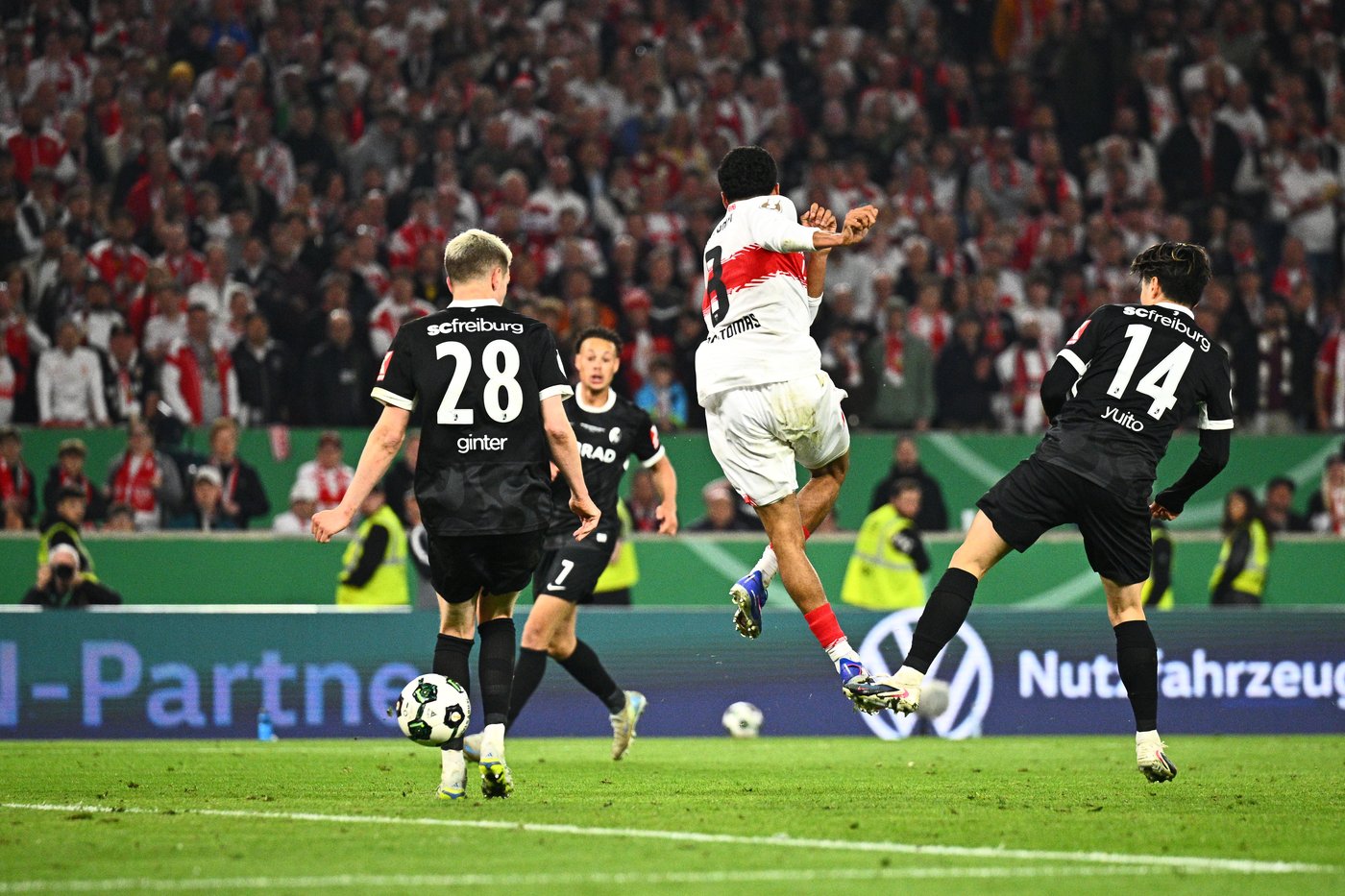 Last-gasp backheel goal sends Stuttgart past Freiburg to German Cup final against Bayern | iNFOnews.ca Last-gasp backheel goal sends Stuttgart past Freiburg to German Cup final against Bayern | iNFOnews.ca